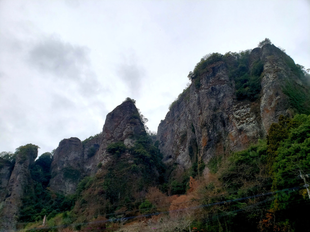 安心院町にある「仙の岩」 国指定名勝邪馬渓６６景の1つ